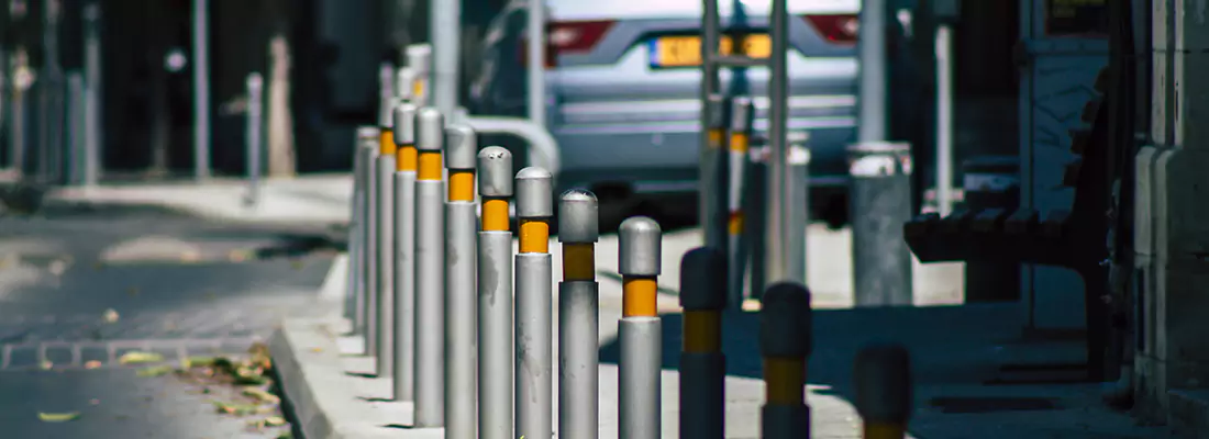 Safe and Convenient Retractable Barrier Column Systems for Properties in Bogarttown, ON